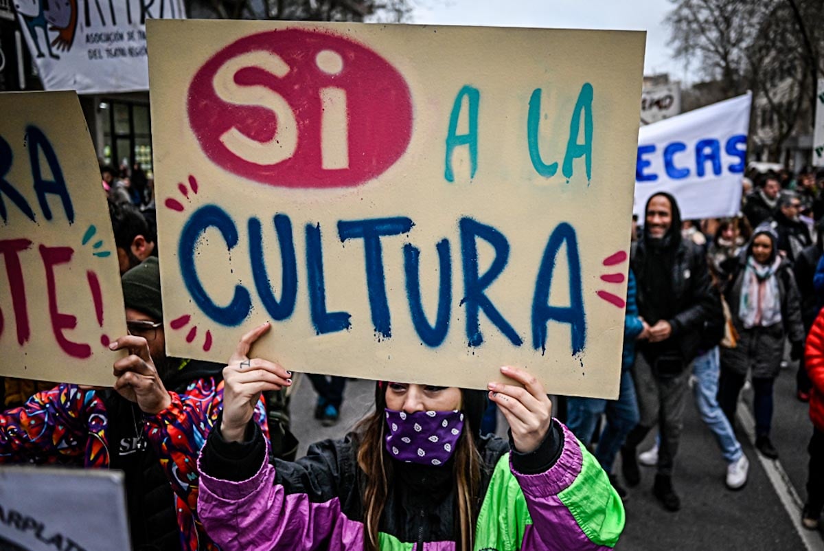 La comunidad artística de Mar del Plata, contra Milei y el “vaciamiento” cultural