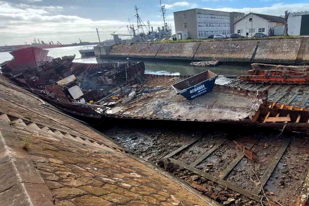 Puerto: avanza la primera etapa de desguaces en la Base Naval