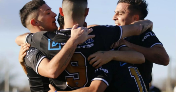 Fútbol local: así llegan los equipos a las semifinales del Torneo “Dibu Martínez”