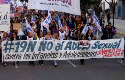01 Marcha 25N abuso sexual infantil (6)