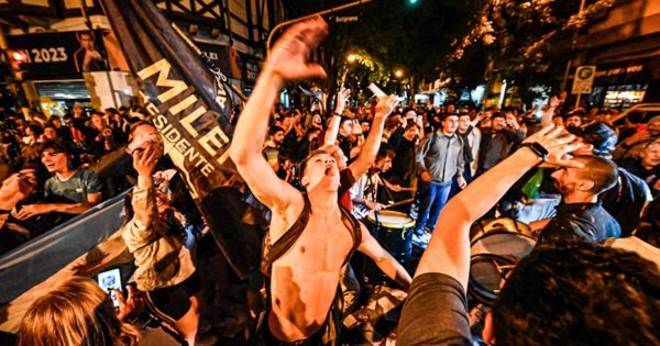 Tras el triunfo de Milei, los festejos de La Libertad Avanza en Mar del Plata