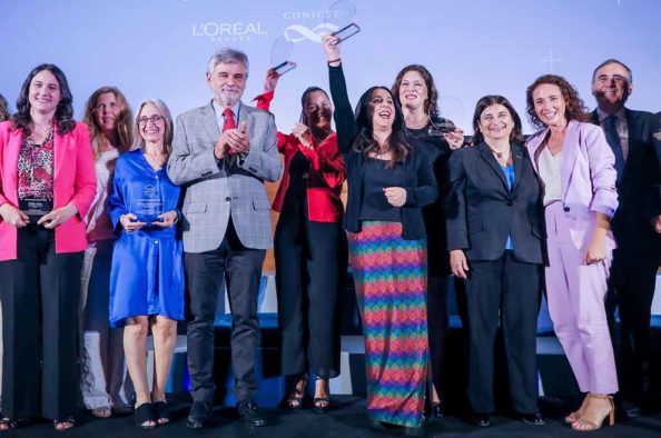 La marplatense Juliana Cassataro recibió el premio “Por las mujeres de la Ciencia”