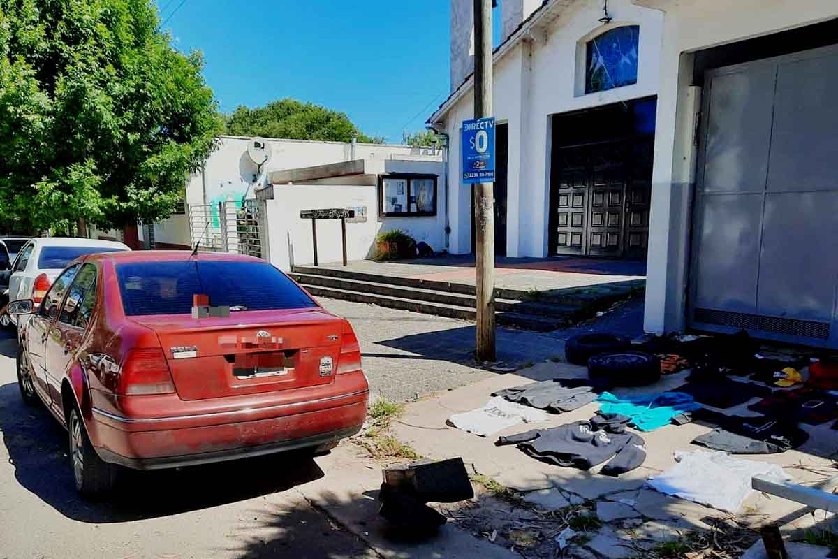 Caen dos jóvenes acusados de robos a autos estacionados en playas de zona sur