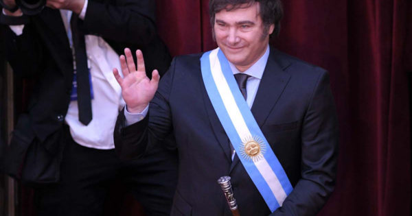 Javier Milei asumió la presidencia y empezó su mandato