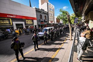 Amplio despliegue policial por la llegada de Javier Milei a Mar del Plata