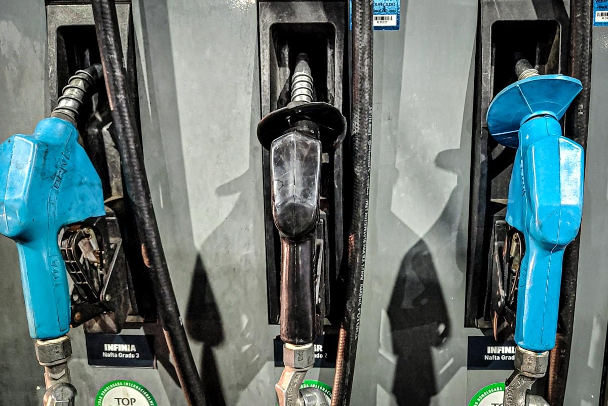 Reglamentaron la “tasa vial” a los combustibles en Mar del Plata: cómo se cobrará