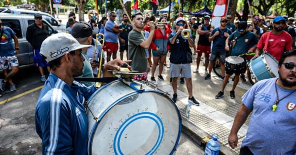 Viernes con protestas de guardavidas y organizaciones sociales en Mar del Plata