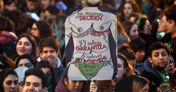 Aborto: críticas desde Mar del Plata al proyecto de diputados de Milei para derogar la ley
