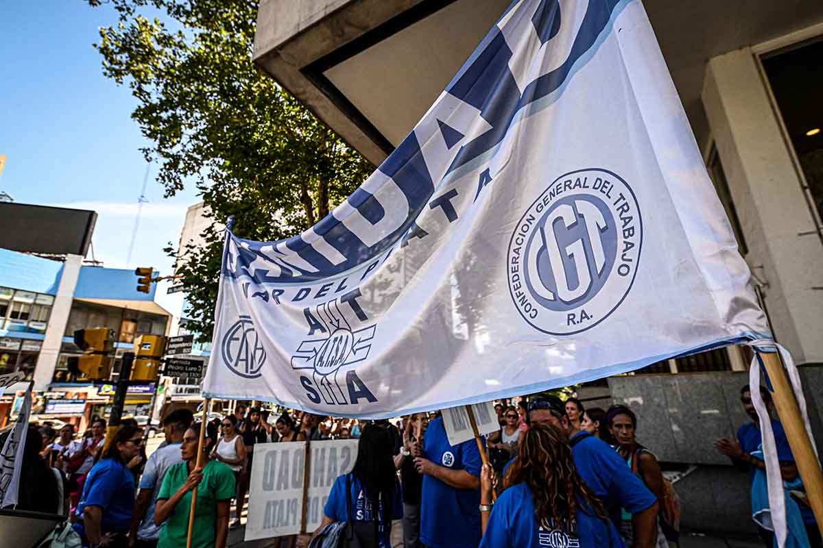 Trabajadores del Sanatorio Belgrano iniciaron un paro por falta de pago de salarios