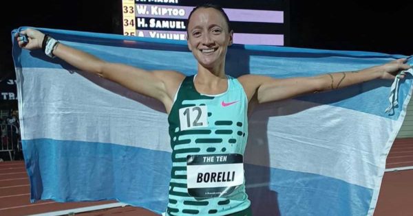 Florencia Borelli estableció un nuevo récord sudamericano en los 10.000 metros pista