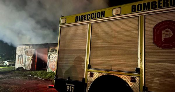 Se incendió un galpón en el barrio López de Gomara