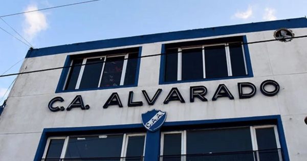 Rompieron un vidrio y robaron en la sede de Alvarado